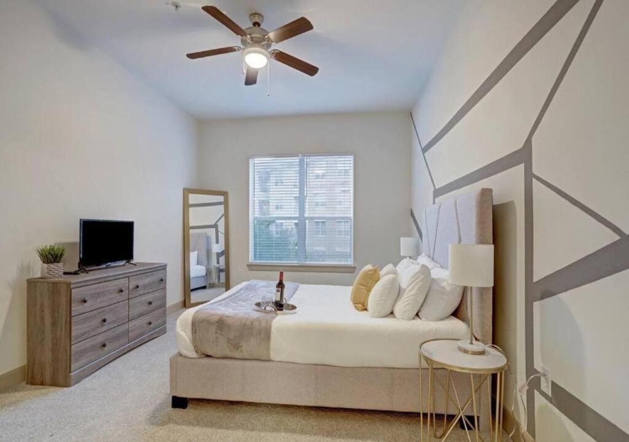 Inviting 2Br - Gym, Pool, Biz Center & Free Parking! Walk 2 Nrg Stadium! Near Med Ctr, Galleria, & Rice Village Houston Exterior foto